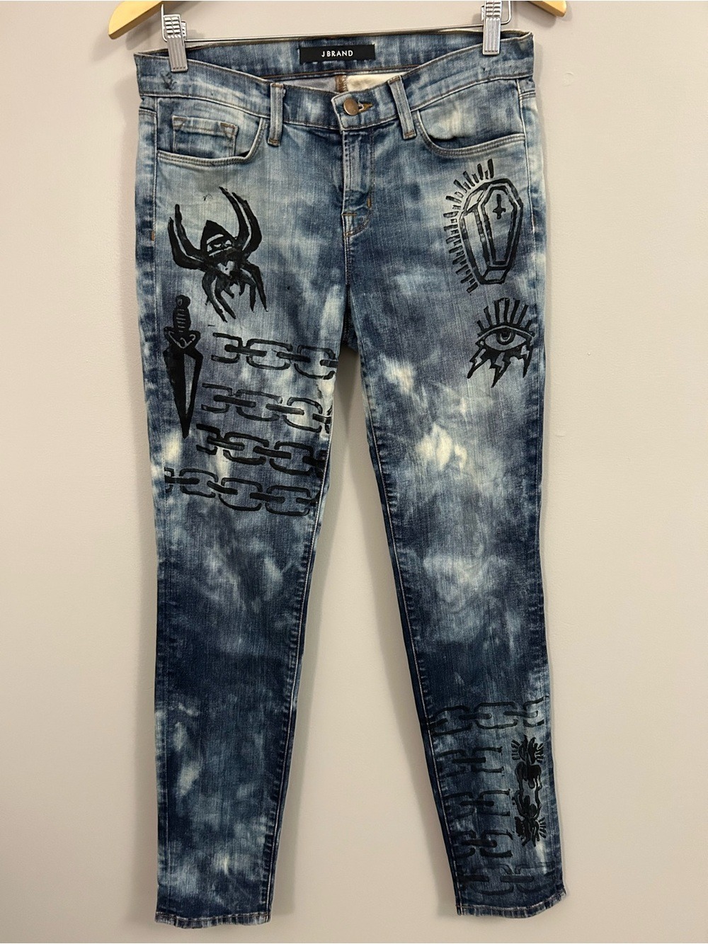 J Brand Blue Tie-Dye Skinny Jeans with Black Graphic Details Size 28